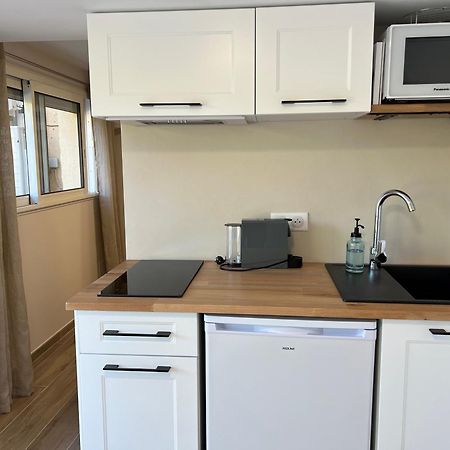 Studio With Private Car Park And Air Con Valbonne Esterno foto